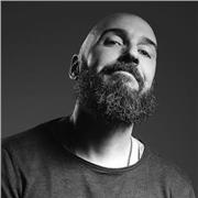 Docente di Grafica e Fotografia Editoriale esegue lezioni private fuori orario scolastico